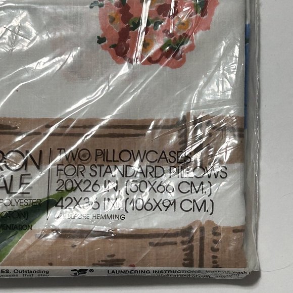 Vintage Martex 2 Standard Pillowcase Flowers New in Package Spring Tulips Unisex - Picture 8 of 9